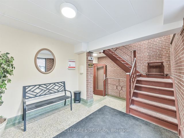 101 - 325 Sammon Ave