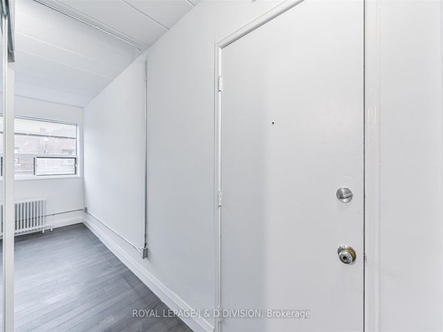 101 - 325 Sammon Ave