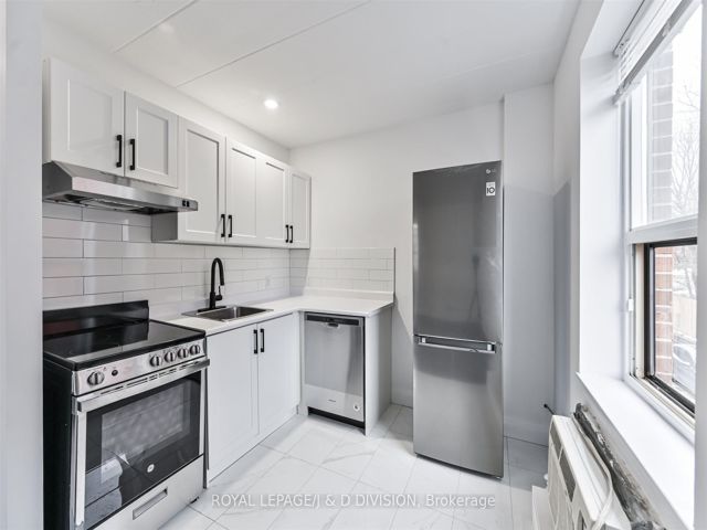 101 - 325 Sammon Ave