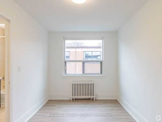 G12 - 3017 Queen St E
