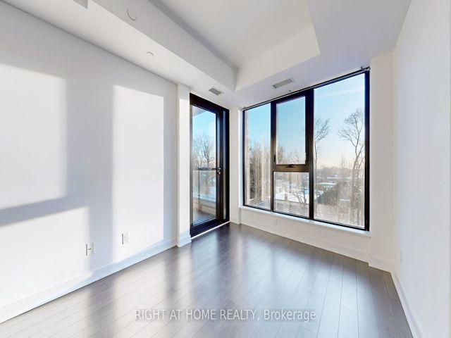 306 - 2799 Kingston Rd