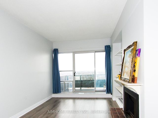 2201 - 4091 Sheppard Ave E
