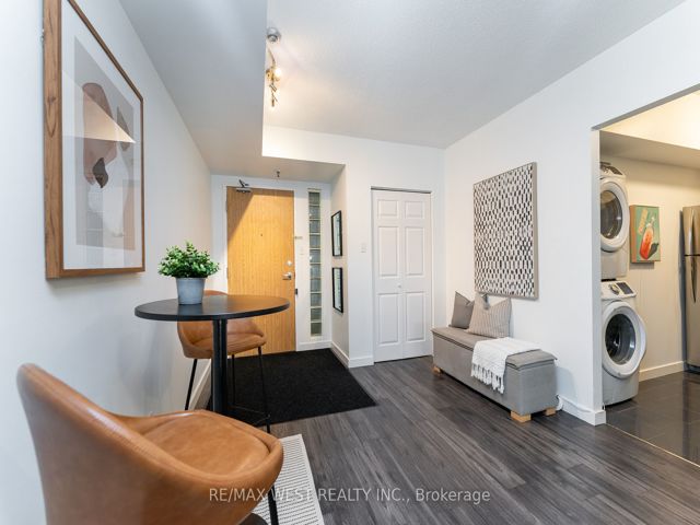 414 - 5800 Sheppard Ave E
