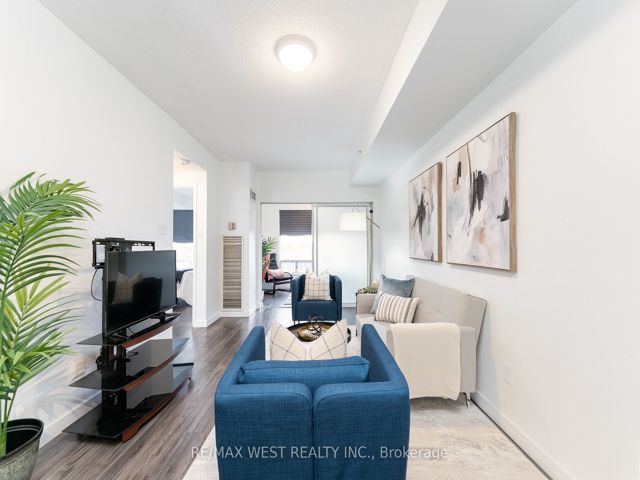 414 - 5800 Sheppard Ave E