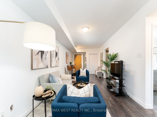 414 - 5800 Sheppard Ave E