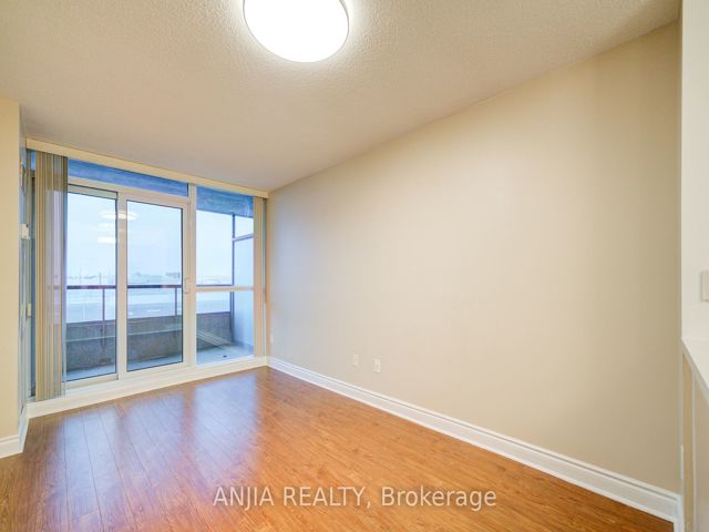 405 - 60 Brian Harrison Way