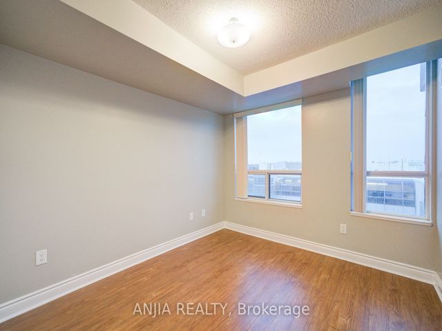 405 - 60 Brian Harrison Way