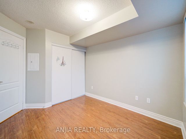 405 - 60 Brian Harrison Way