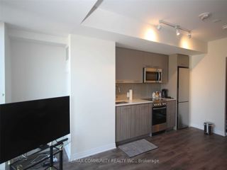 303 - 1630 Queen St E