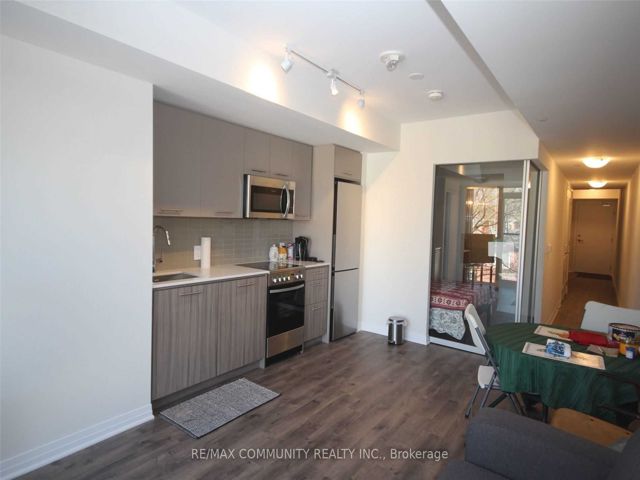 303 - 1630 Queen St E