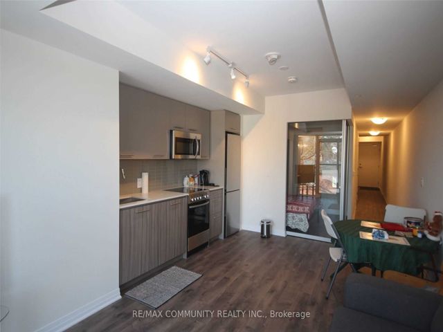 303 - 1630 Queen St E
