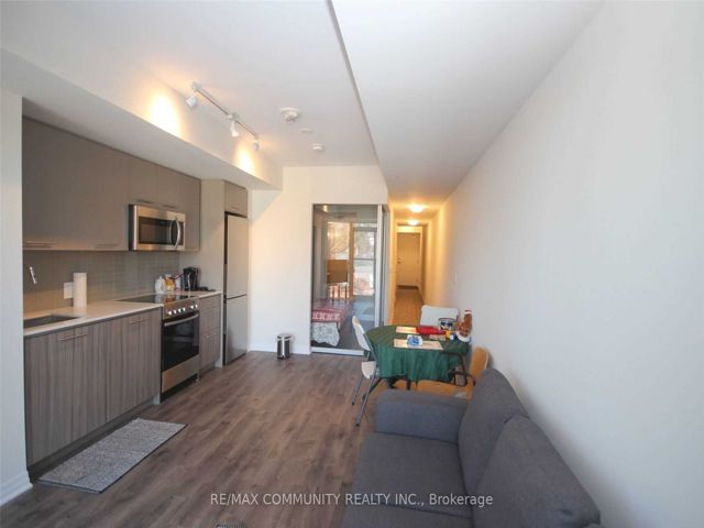 303 - 1630 Queen St E
