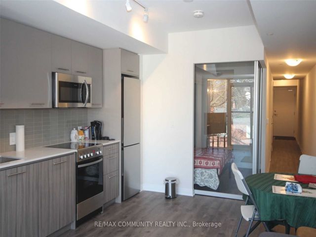 303 - 1630 Queen St E