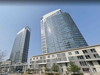 2705 - 38 Lee Centre Dr