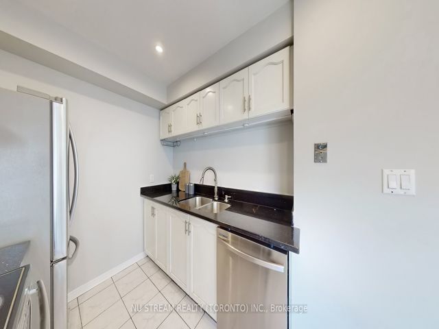 1108 - 29 Rosebank Dr
