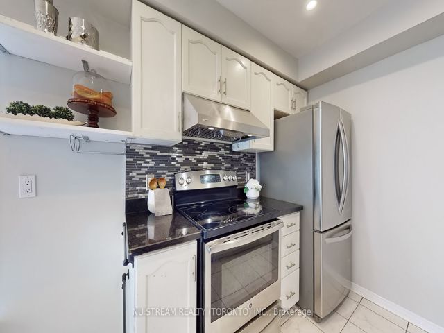 1108 - 29 Rosebank Dr