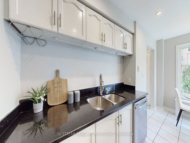 1108 - 29 Rosebank Dr