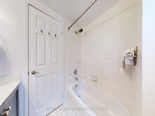 1108 - 29 Rosebank Dr