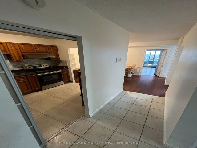 1104 - 4101 Sheppard Ave E
