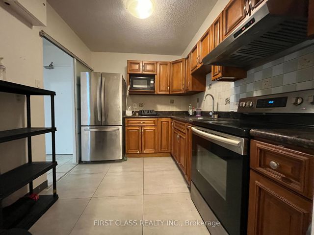 1104 - 4101 Sheppard Ave E