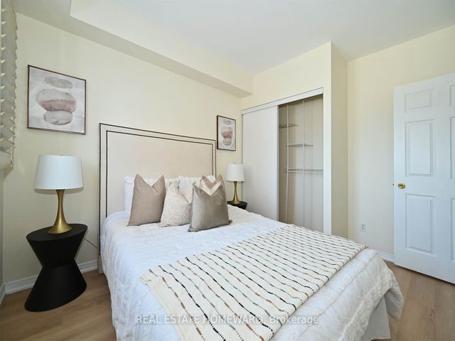 210 - 2351 Kennedy Rd