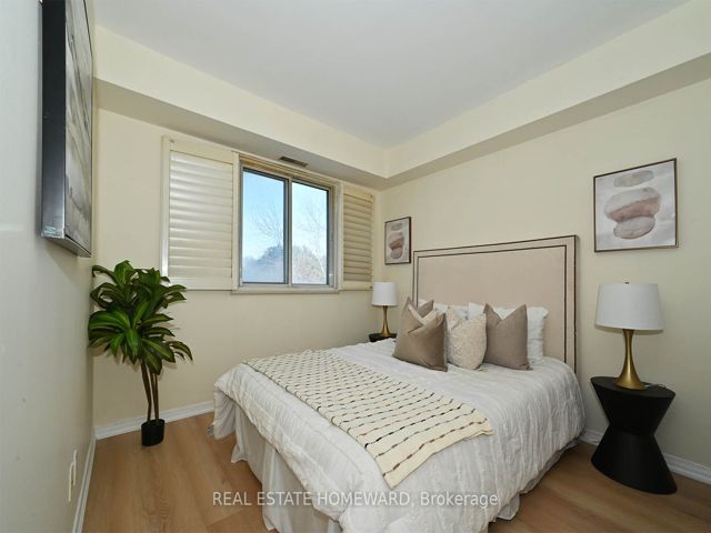 210 - 2351 Kennedy Rd