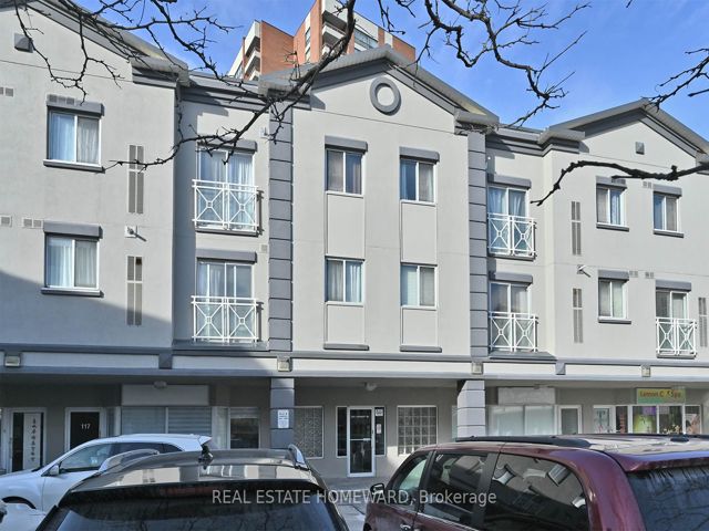 210 - 2351 Kennedy Rd
