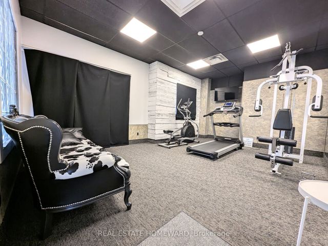 210 - 2351 Kennedy Rd