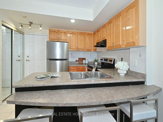 210 - 2351 Kennedy Rd