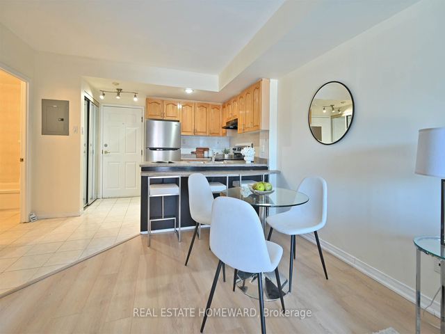 210 - 2351 Kennedy Rd