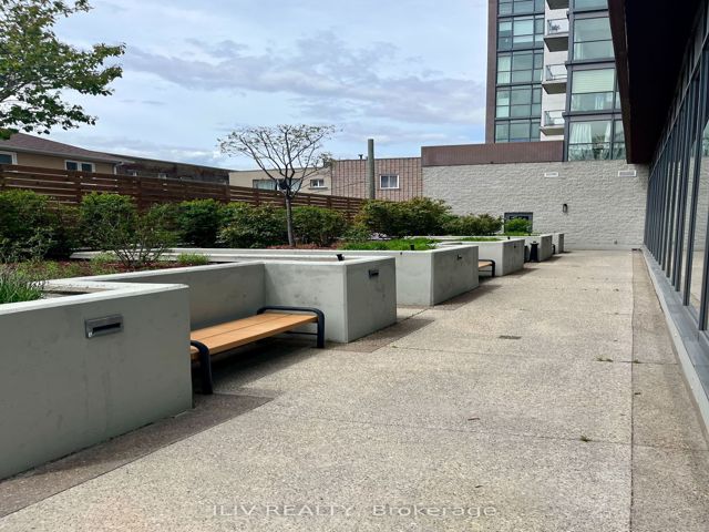 508 - 2055 Danforth Ave