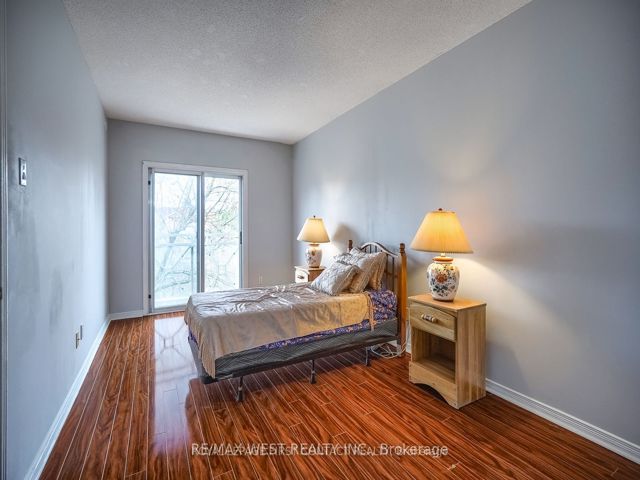 217 - 2351 Kennedy Rd