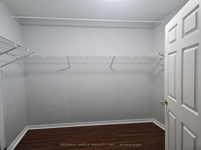 217 - 2351 Kennedy Rd
