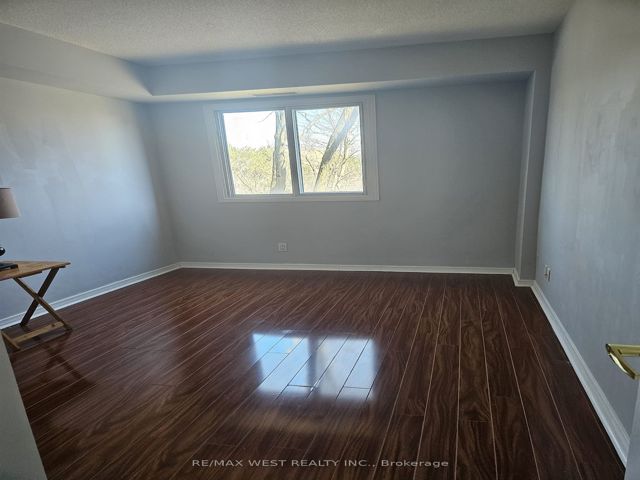 217 - 2351 Kennedy Rd