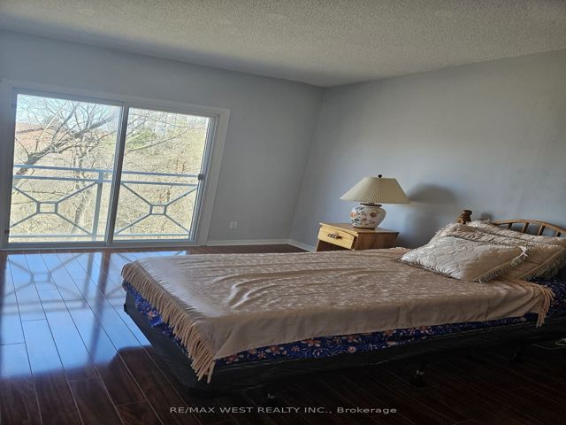 217 - 2351 Kennedy Rd