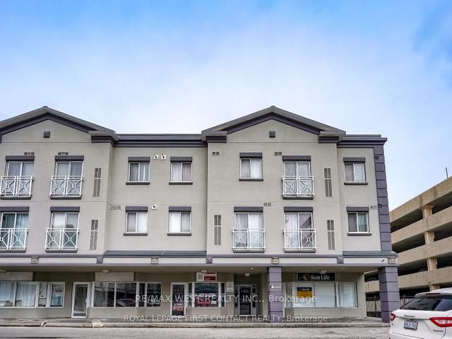 217 - 2351 Kennedy Rd