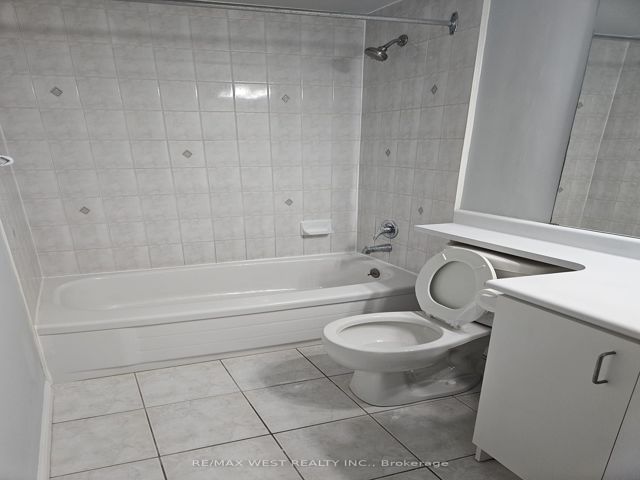 217 - 2351 Kennedy Rd