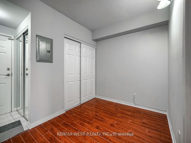 217 - 2351 Kennedy Rd