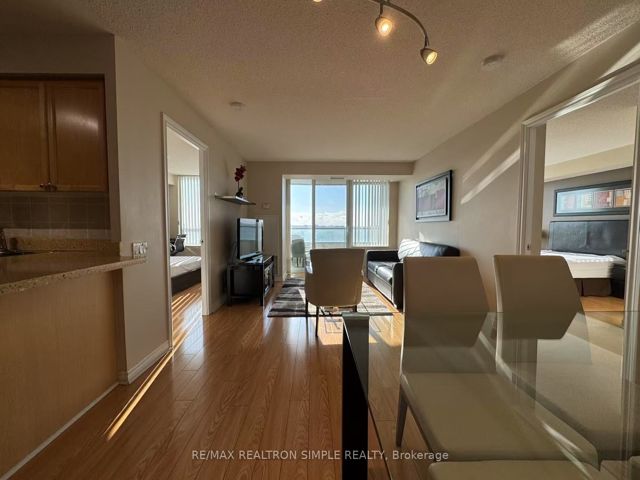 1312 - 61 Town Centre Crt