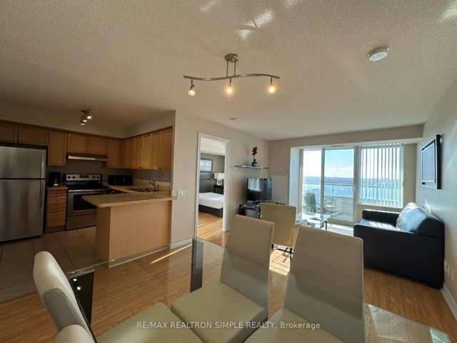 1312 - 61 Town Centre Crt