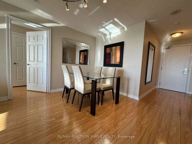 1312 - 61 Town Centre Crt