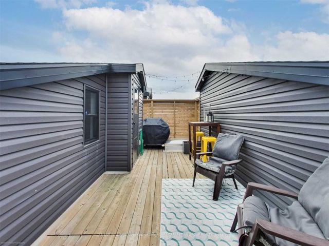 3 - 1331 Gerrard Ave E
