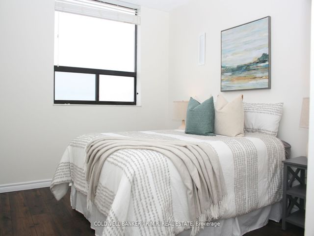 1711 - 301 Prudential Dr