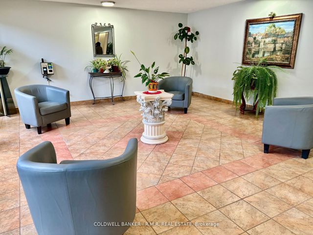 1711 - 301 Prudential Dr