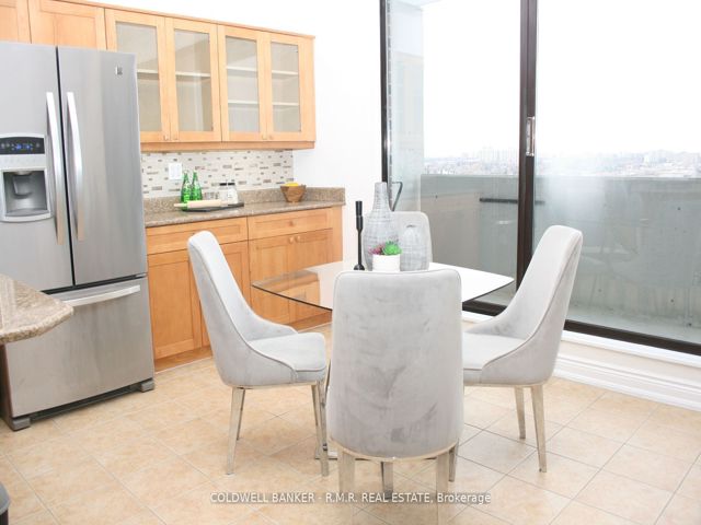 1711 - 301 Prudential Dr