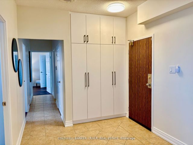 1711 - 301 Prudential Dr