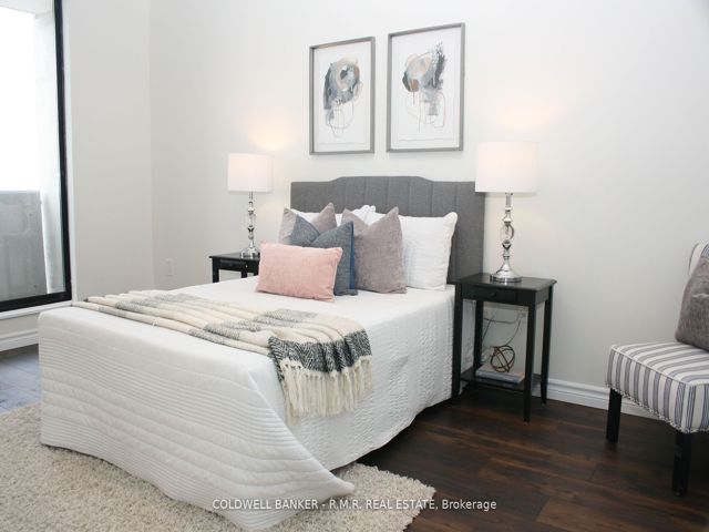 1711 - 301 Prudential Dr