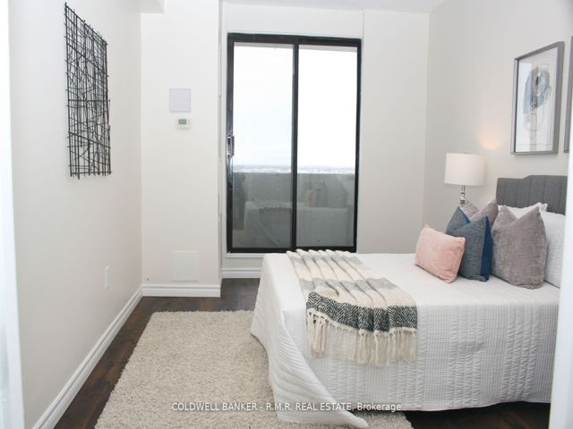 1711 - 301 Prudential Dr