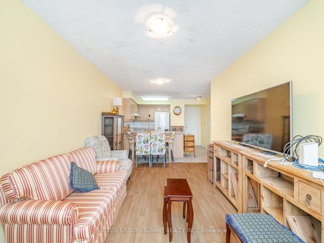 2923 - 68 Corporate Dr