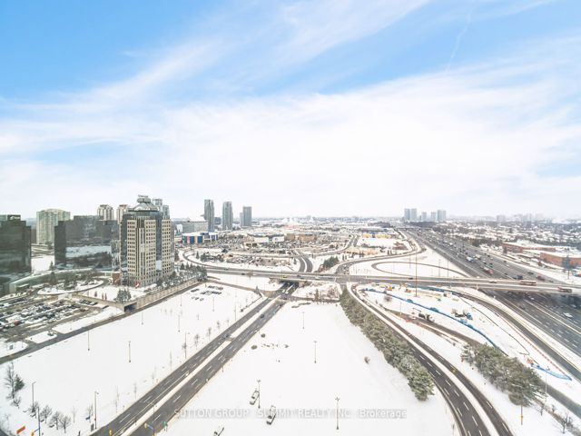 2923 - 68 Corporate Dr
